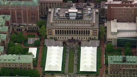 Đại học Harvard có nguy cơ bị cắt giảm toàn bộ quỹ tài trợ liên bang