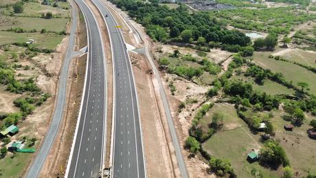 Hoàn thành gần 900km cao tốc vào cuối năm nay