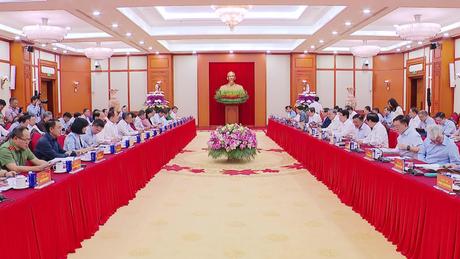 Bộ Chính trị làm việc với Đảng bộ TP.Hà Nội và TP.Hồ Chí Minh