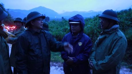 Phó Thủ tướng Hồ Quốc Dũng chỉ đạo khắc phục sạt lở tại đèo Khánh Lê