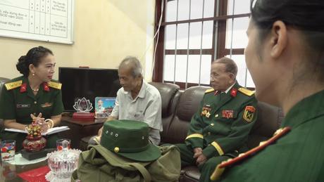 Hơn 200 kỷ vật kháng chiến được hiến tặng cho Bảo tàng Quân khu 5