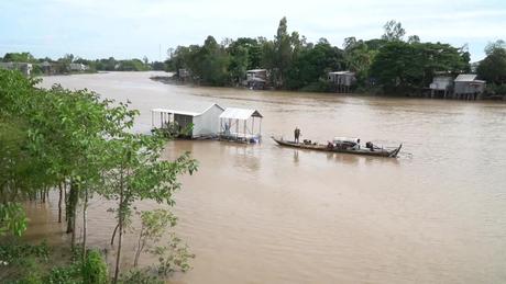  Kết thúc mùa lũ, người dân vào vụ đánh bắt cá ra sông