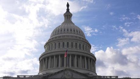 Thượng viện Mỹ chạy đua để tránh đóng cửa chính phủ