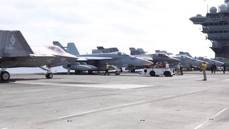 Mỹ điều tàu sân bay tới Trung Đông