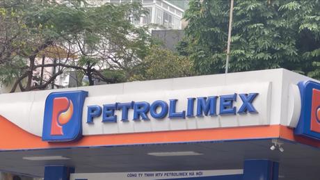 Giá xăng dầu đồng loạt tăng mạnh