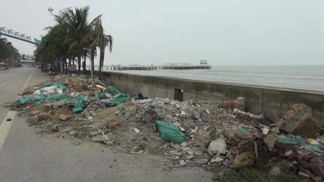 Tuyến kè chắn sóng khu du lịch biển Hải Tiến sạt lở nghiêm trọng