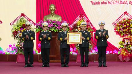 Hải quân Vùng 2 và Tiểu đoàn DK1 đón nhận danh hiệu cao quý