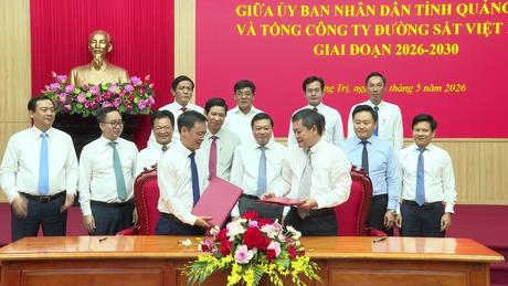 Quảng Trị ký kết phát triển tuyến tàu du lịch “Con đường di sản miền Trung”